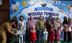 United Tractors Gelar Wisuda 'Release Stunting' 2026