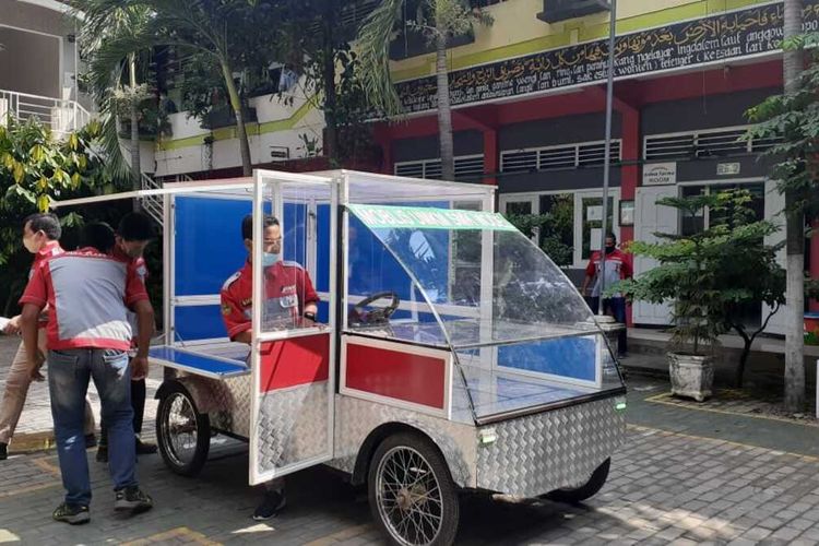 Inilah mobil listrik UMKM yang diciptakan siswa SMK Model PGRI I Mejayan, Kabupaten Madiun, Jawa Timur.