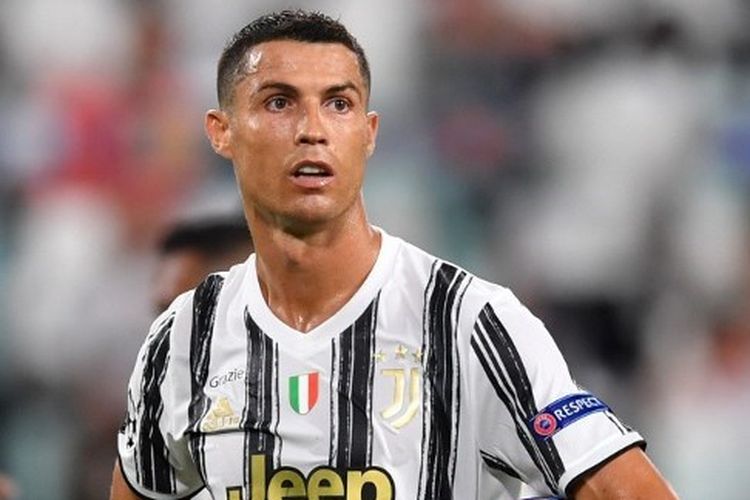 Ekspresi Cristiano Ronaldo dalam laga Juventus vs Olympique Lyon pada leg kedua babak 16 besar Liga Champions di Stadion Allianz, Jumat (7/8/2020) atau Sabtu (8/8/2020) dini hari WIB. 