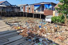 Kampung Nelayan di Makassar Penuh Sampah, Dibersihkan Pandawara Group Hari Ini