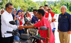 Menteri ESDM Sambangi SPBU Raja Ampat, Pastikan Pasokan BBM Aman