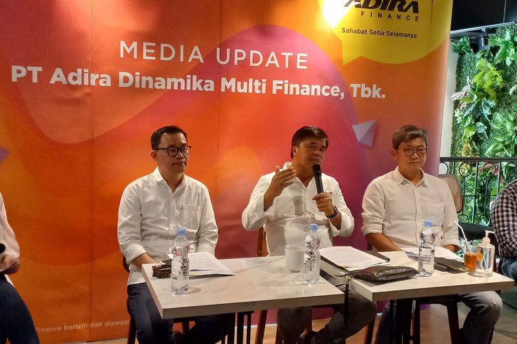 Media update Adira Finance di Kuningan, Jakarta Selatan, Jumat (9/2/2023).
