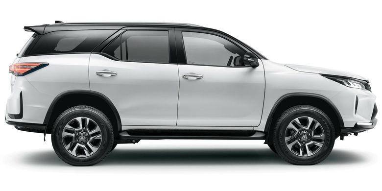 Toyota Fortuner MHEV