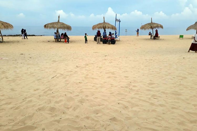 Pantai Lon Malang di Madura