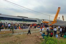 Evakuasi Bangkai KA Turangga dan KA Lokal Bandung Raya Ditargetkan Selesai Hari Ini