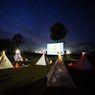 Tenda di Bawah Bintang, Bioskop Outdoor Kekinian di Lembang