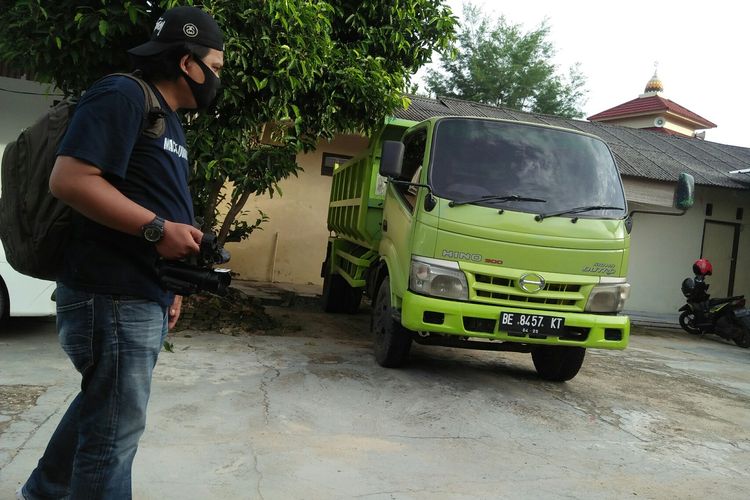 Barang bukti truk yang dirampok dua oknum polisi di Lampung Selatan diamankan di Polsek Tanjung Bintang, Sabtu (5/12/2020).