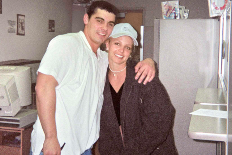 Pernikahan Britney Spears dan Jason Alexander di tahun 2004