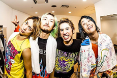 Lirik dan Chord Lagu Wherever You Are dari ONE OK ROCK