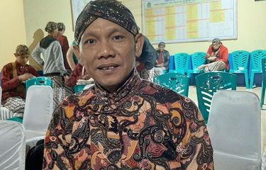 Tangis Histeris Sinden dan Niyaga Saat Gamelan Terakhir Mengalun ...