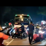 [POPULER NUSANTARA] Pemudik Motor Terobos Pos Penyekatan di Karawang | Klinik Jadi Tempat COD Alat Rapid Test Ilegal