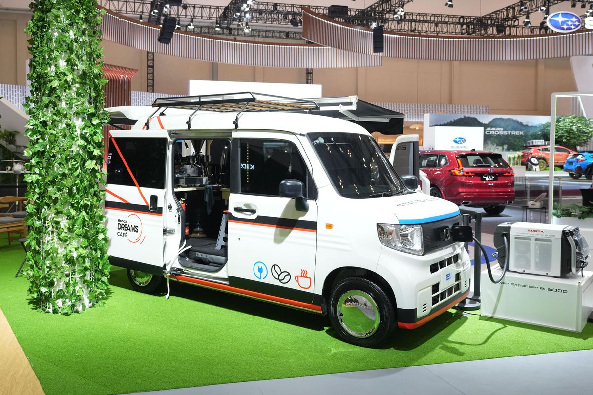 Honda memperkenalkan Honda Dreams Café Mobile di Gaikindo International Auto Show (GIIAS) 2024. 