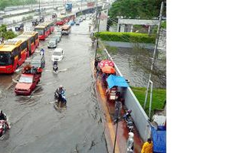 Banjir di depan Universitas Trisakti, Grogol