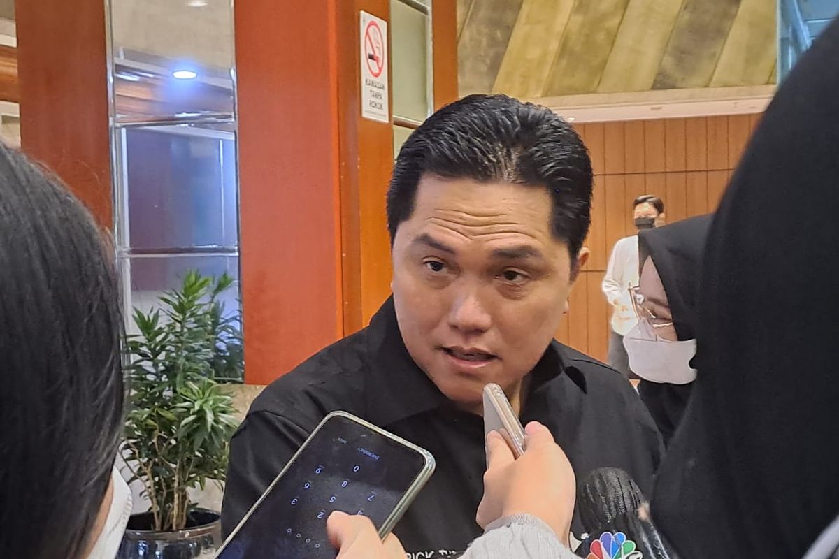 Menteri Badan Usaha Milik Negara (BUMN) Erick Thohir.  Terkini, Erick Thohir dikabarkan bersedia ikut dalam pencalonan ketua umum PSSI periode 2023-2027.