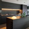7 Tren Warna Dinding Dapur 2023, Hitam hingga Kuning