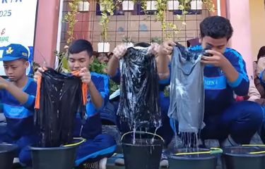 SMP di Purwakarta Buat Festival Mencuci Baju Sendiri untuk Siswa