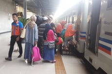 Anak Dipaksa Masuk Lewat Jendela Kereta Tak Ada Lagi di Stasiun Senen