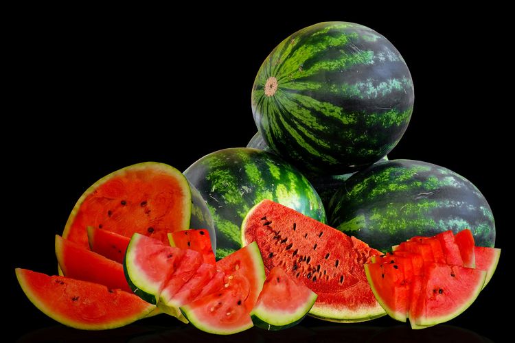 Ilustrasi buah semangka.