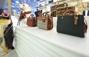 BELANJA TAS LOUIS VUITTON DI PLAZA INDONESIA..BERAPA HARGA TAS