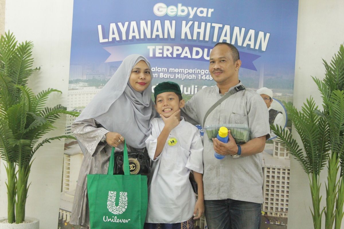 Masjid Istiqlal kembali menghadirkan Layanan Khitanan Terpadu dengan menghadirkan layanan khitan steril dan aman bagi 110 anak yatim dan duafa