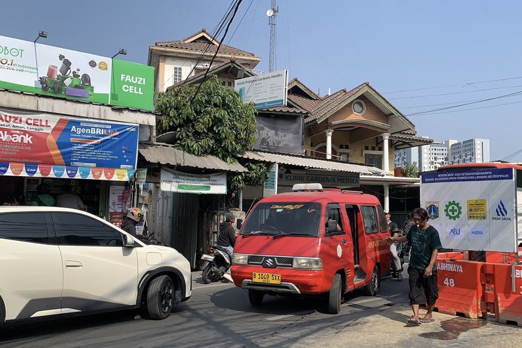Jalan Tipar Cakung Jaktim Langganan Macet, Kini Makin Parah akibat Proyek Galian