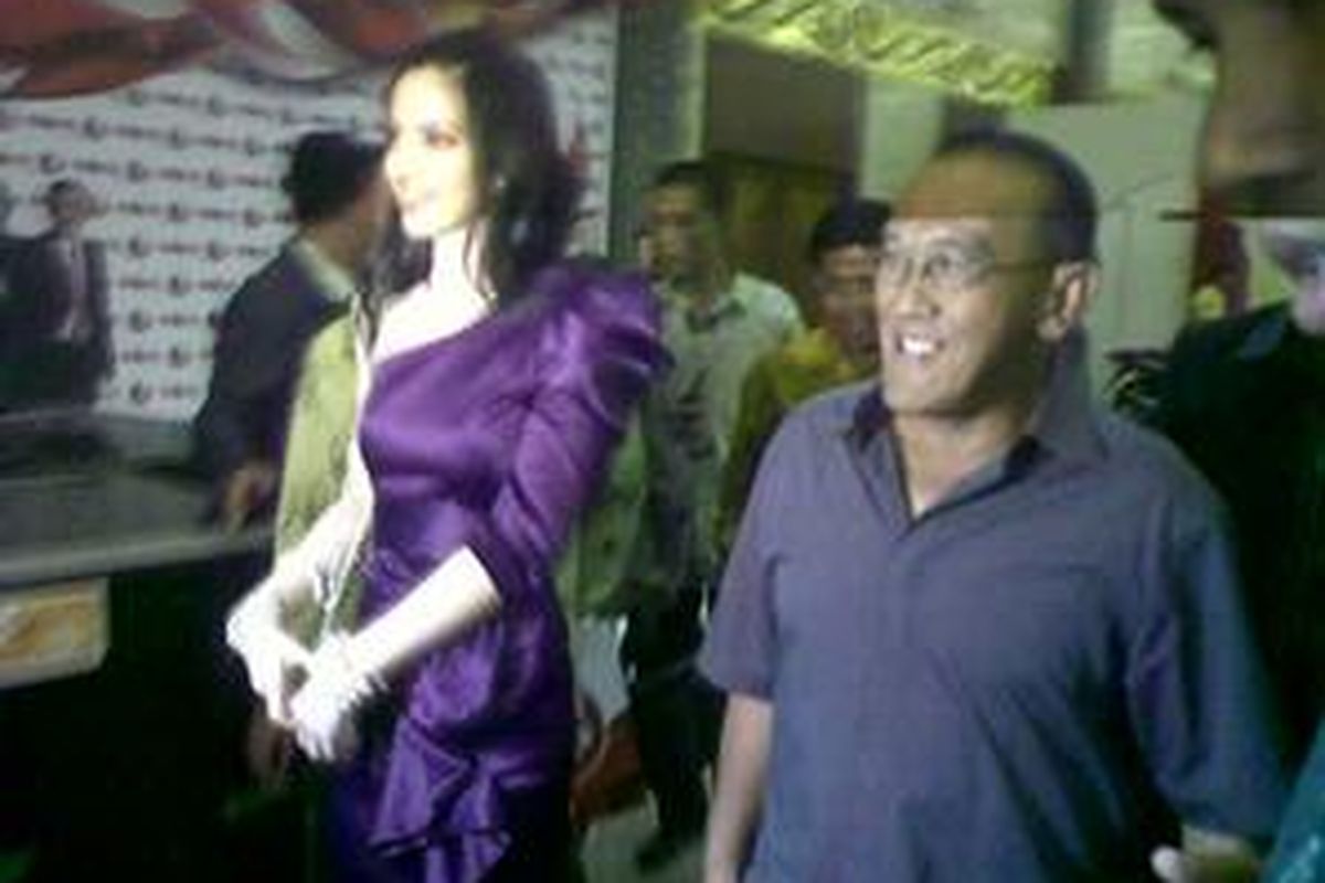 Nia Ramadhani dan Aburizal Bakrie