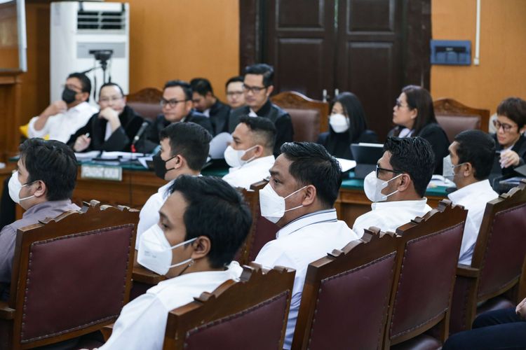 Saksi-saksi dihadirkan Jaksa Penuntut Umum saat sidang kasus pembunuhan berencana Brigadir J, dengan terdakwa Ferdy Sambo dan Putri Candrawathi di Pengadilan Negeri (PN) Jakarta Selatan, Selasa (29/11/2022). Sidang kali ini jaksa penuntut umum menghadirkan sembilan orang saksi.