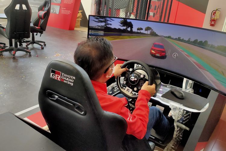 Simulasi Game GR Zone di Tunas Toyota Pasar Minggu