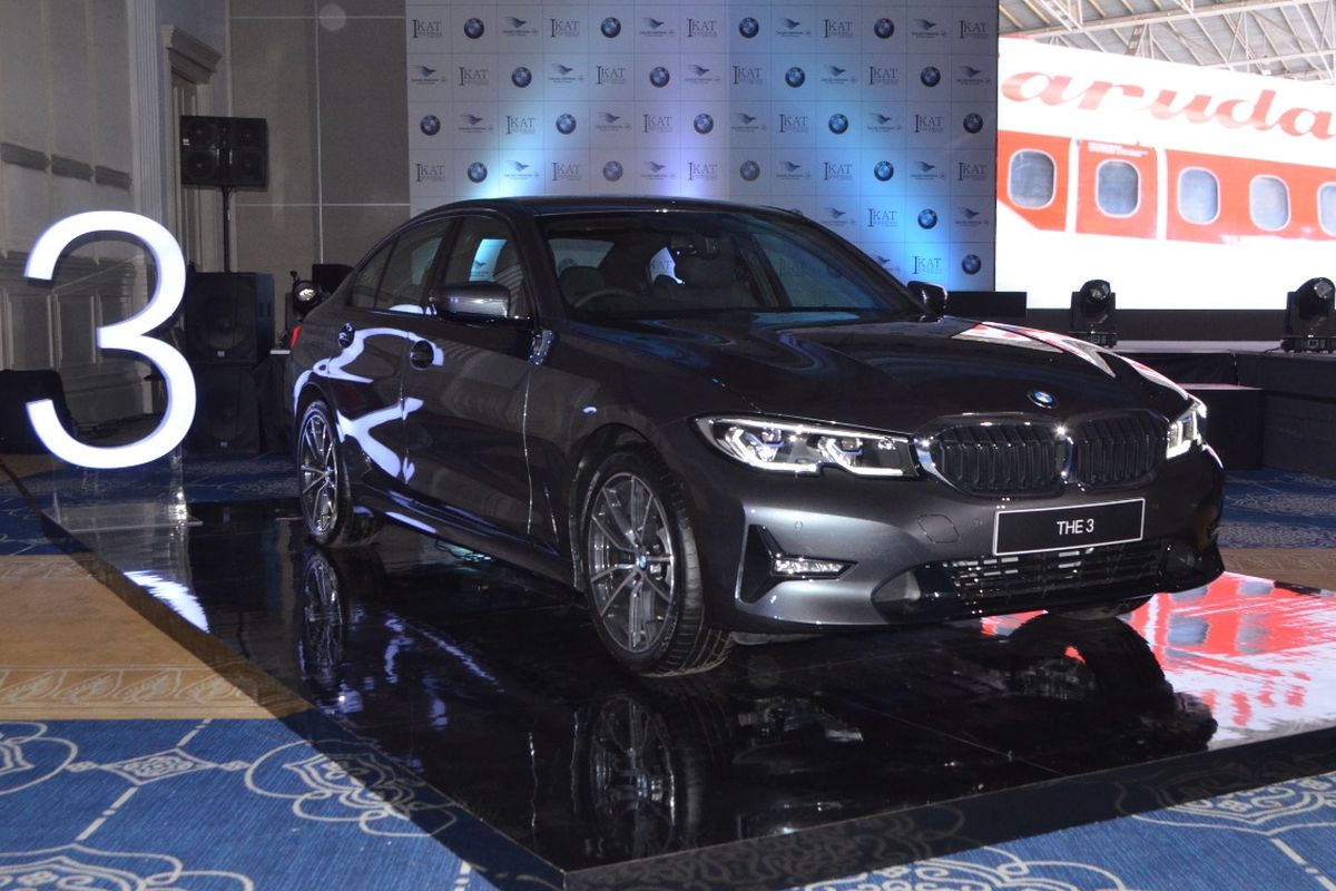BMW 320i Sport resmi meluncur di Indonesia