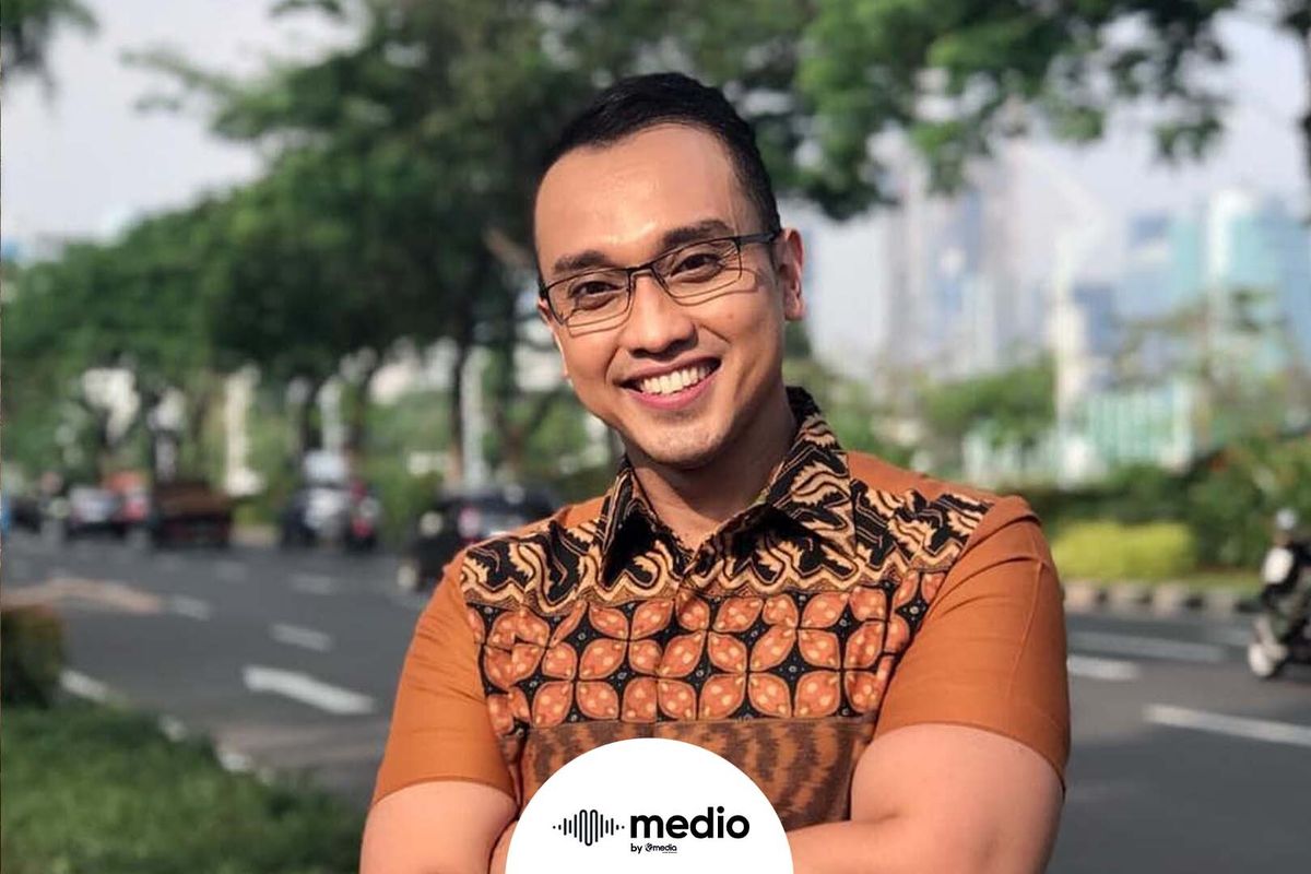 Salah satu jurnalis kondang, Aiman Witjaksono, menerapkan prinsip work-life balance dalam hidupnya.