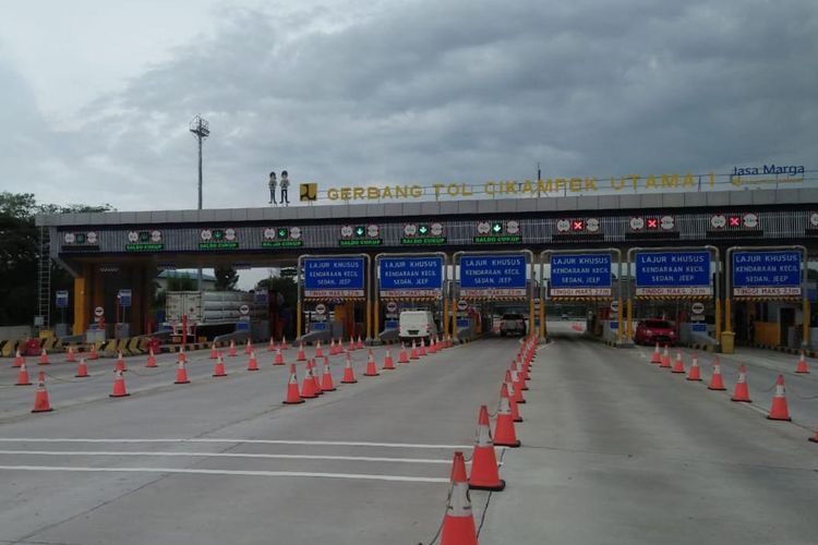 Gerbang Tol Cikampek Utama 1 di Hari kedua Lebaran 2020. 
