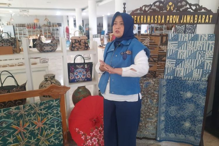 Ketua Dekranasda Jabar Noneng Komara Nengsih. 