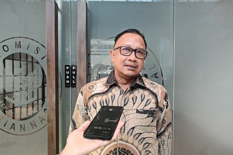 Kompolnas: Penambahan Usia Pensiun Kapolri Harus Diimbangi Peningkatan Pelayanan Publik