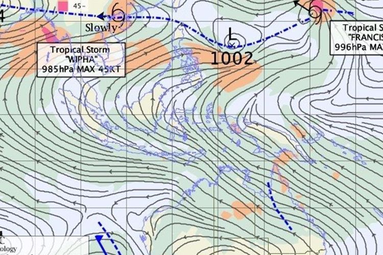 Peta garis angin (streamline) menunjukkan pergerakan massa udara yang cenderung dari selatan ke utara. Tekanan badai tropis Fransisco menambah angin kencang dan gelombang tnggi di Teluk Tomini