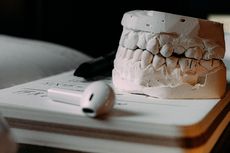 Jambu Mete dan Daun Teh Bisa Cegah Plak Gigi? Ini Kata Pakar UGM