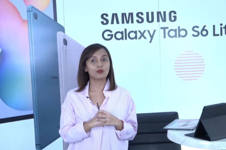 Product Marketing Professional Samsung Electronic Indonesia, Elvira Dwi Anggraeni dalam peluncuran online yang digelar Samsung, Kamis (30/4/2020).