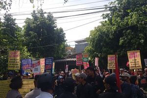 Saat Warga Sunter Jaya Geruduk Kantor BPN di Jakut Gara-gara Sertifikat Diblokir