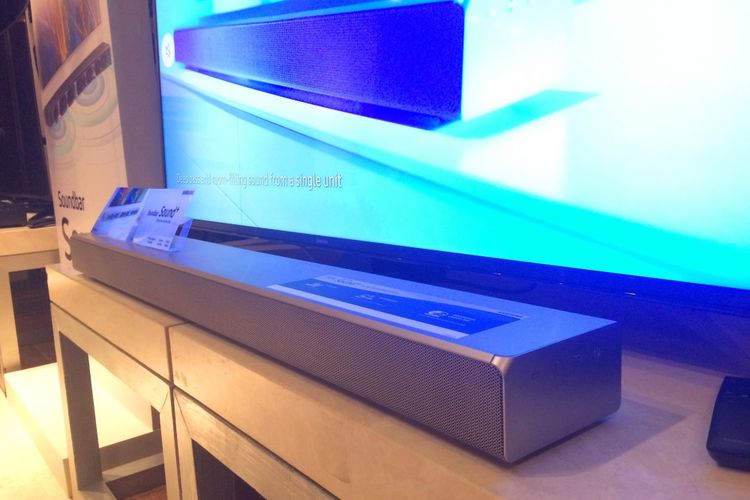 Samsung Soundbar Sound+ tipe MS651 dengan desain minimalis. 