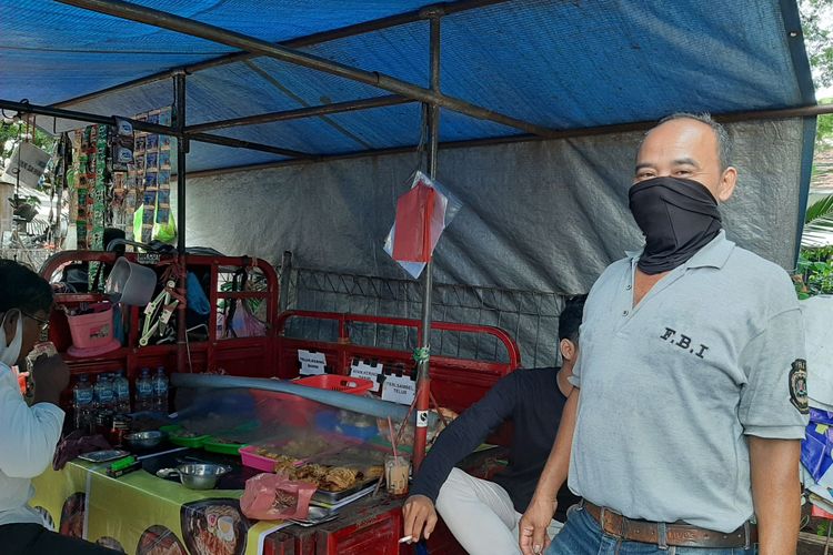 Sawal penjual angkringan di Jalan Hayam Wuruk Semarang