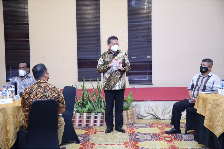 Kemendagri Pastikan Sekda Jadi Plh Kepala Daerah Sesuai UU Pemerintah Daerah
Kapuspen Kemendagri Benni Irwan di Swiss Bell Hotel Jayapura, Provinsi Papua, Minggu (27/6/2021).
