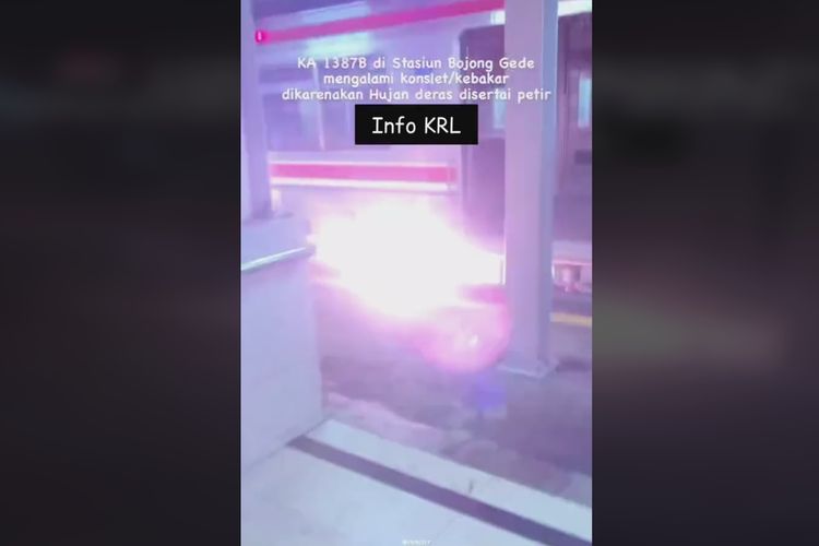 viral video muncul percikan api di KRL