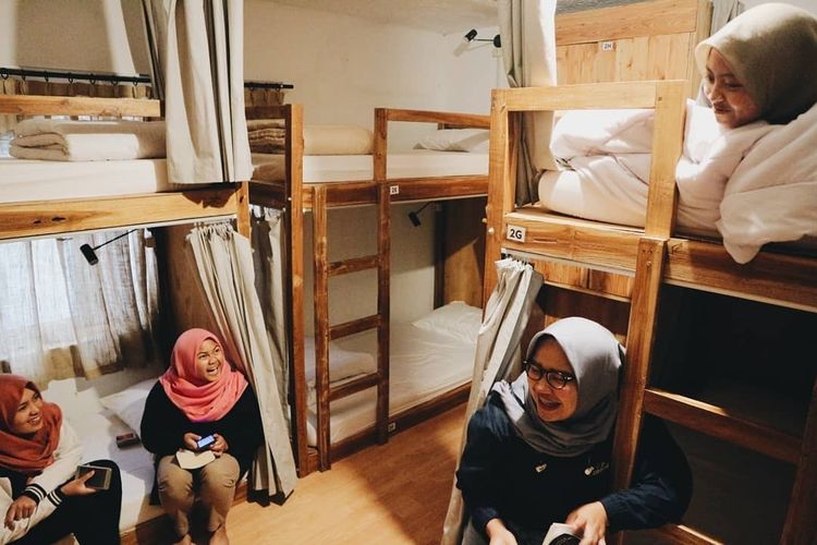 Penginapan bernama Tani Jiwo Hostel di Kawasan Wisata Dieng, Kabupaten Banjarnegara, Jawa Tengah. Foto diambil sebelum masa pandemi Covid-19.