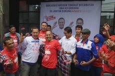 Dukung Anies-Sandi, Kader Partai Nasdem Ini Lepas Baju Kotak-kotak
