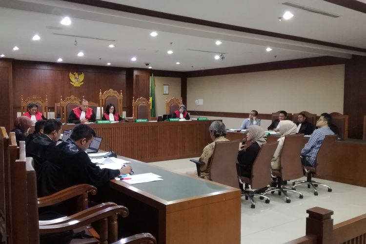 Sidang pemeriksaan saksi untuk teman mantan Ketua Mahkamah Konstitusi Akil Mochtar, Muhtar Ependy di Pengadilan Tipikor Jakarta, Kamis (12/12/2019)