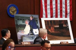 Dibongkar di Kongres AS, Siapa 6 Pria yang Ditutupi di File Epstein?