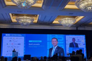 Bahlil Sebut RI Sudah Pasok Bahan Baku Baterai Mobil Tesla