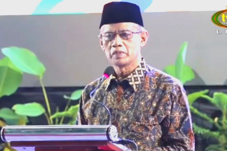 Ketua Umum PP Muhammadiyah Haedar Nashir saat memberikan sambutan pada Muktamar ke- XVIII PP Pemuda Muhammadiyah di Balikpapan, Kalimantan Timur yang disiarkan YouTube MU TV, Rabu (22/2/2023).