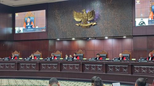 Di Sidang MK, Anwar Usman Diinterupsi soal "Keponakan Yang Mulia"