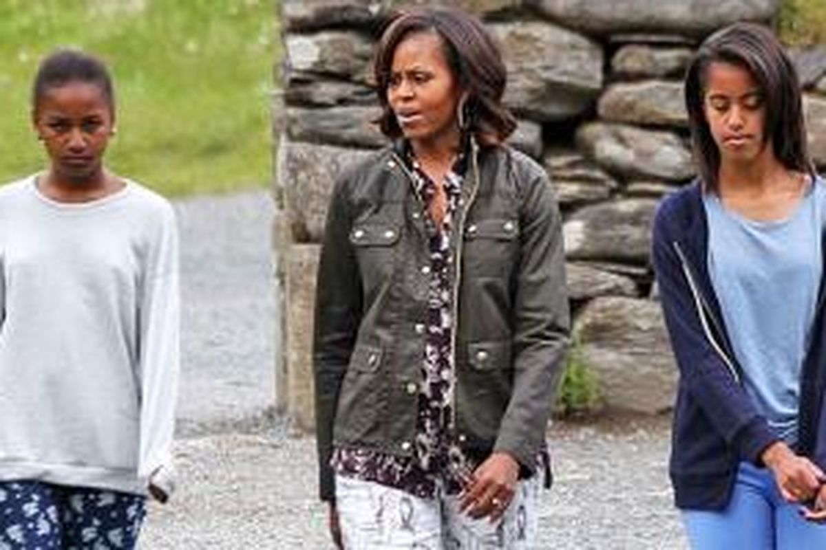 Michelle Obama, Malia, dan Sasha