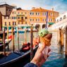 Makan Gelato, Cara Warga Italia Rayakan Lockdown Berakhir